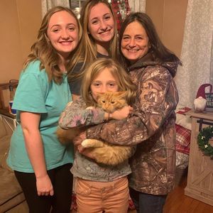 Meet your Posher, Angie